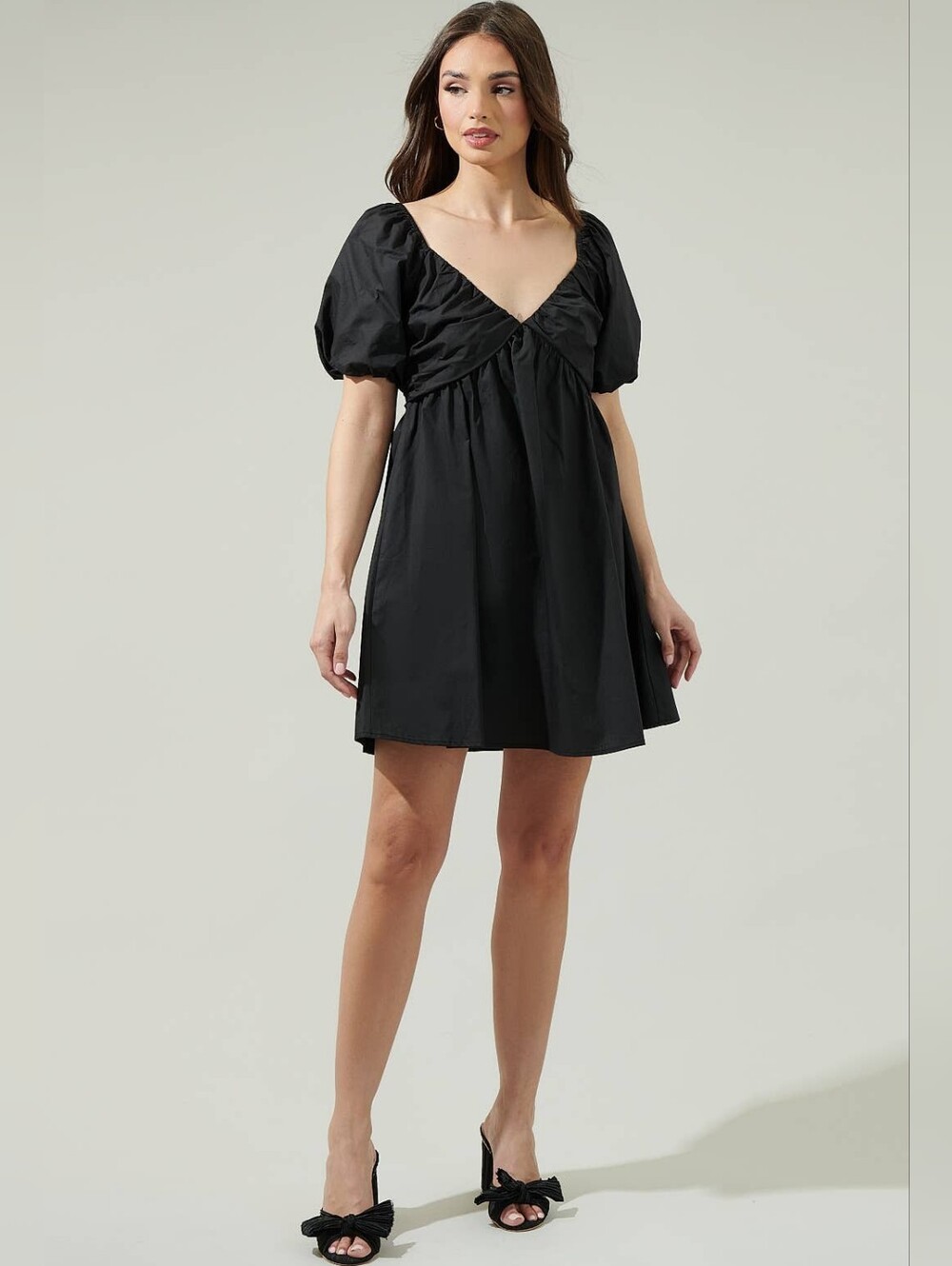 En Saison Black Puff Sleeve Mini Dress Size Medium Sweetheart Neck Empire Waist